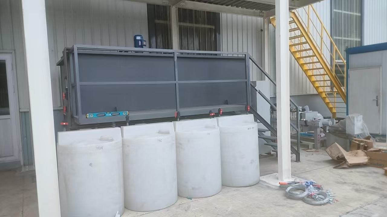 水处理设备在涂装行业的应用(图1) 62b3c2b13e1c9f94bef07f921e7d03c5_1-26031ZZ121R5.jpg